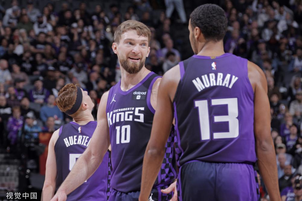 格林在其第 格林在其第